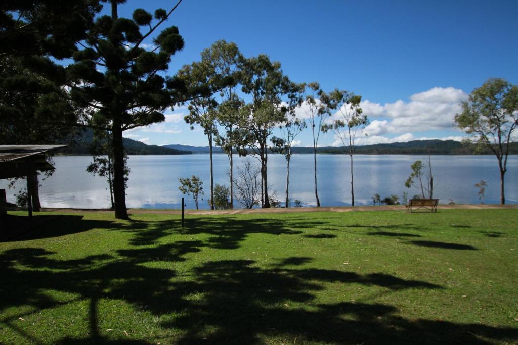 Tinaroo Lake Resort Chambre photo